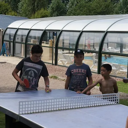 مكان تخييم Camping La Berquerie