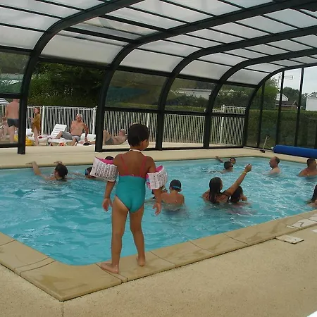 مكان تخييم Camping La Berquerie Le Mesnil-Réaume