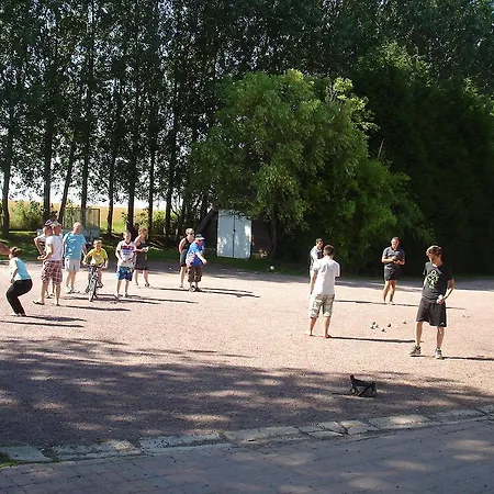 مكان تخييم Camping La Berquerie 3*