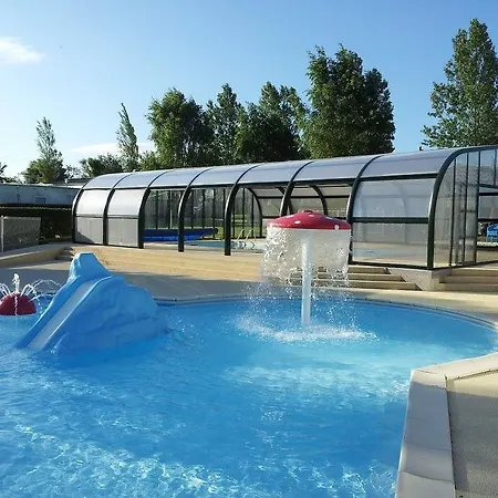 مكان تخييم Camping La Berquerie