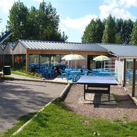 مكان تخييم Camping La Berquerie