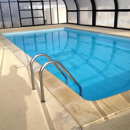 مكان تخييم Camping La Berquerie Le Mesnil-Réaume